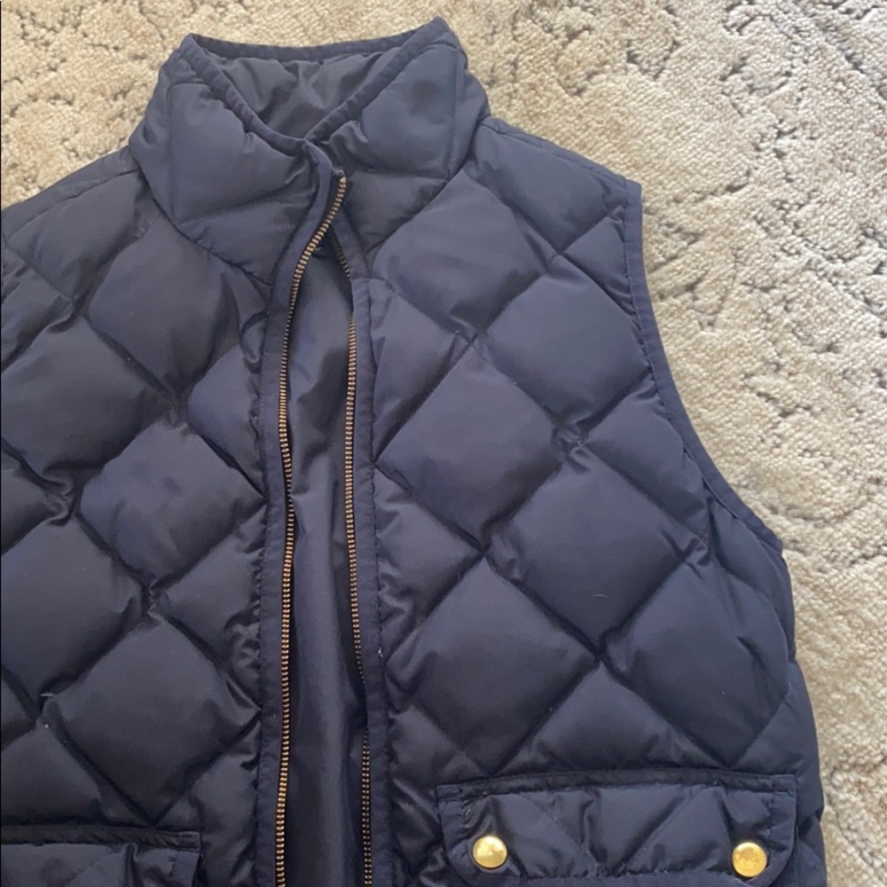 Quilted Puff Vest - Picture 2 of 3